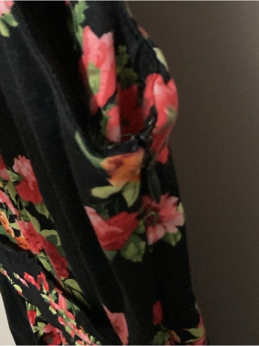 Ruby Belle Black Floral Scoop-Neck Summer Dress, Size 4, pleated waistline - Picture 7 of 10